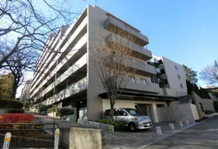 東京都世田谷区若林4【マンション】の外観