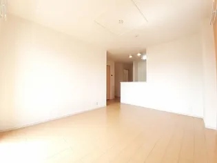 オーラキューブC【1階】の居間