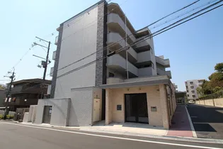 レジディア千里藤白台【3階】の外観