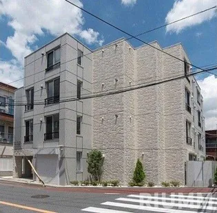 東京都世田谷区給田3【マンション】の外観