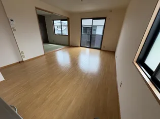 プログレスアイ【2階】の居間