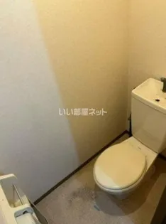 コートビレッジ鶴見【2階】の内装