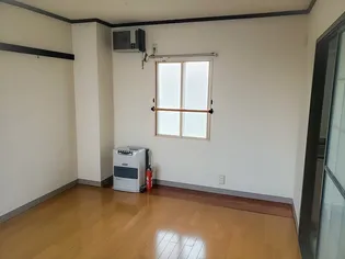 グランコート【2階】の居間