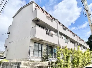 ヴィラ南山【3階】の外観