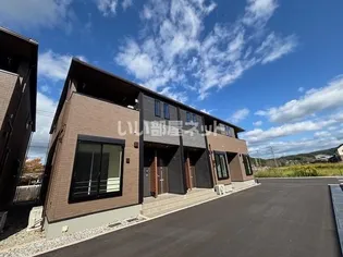 ファインブライト III【1階】の外観