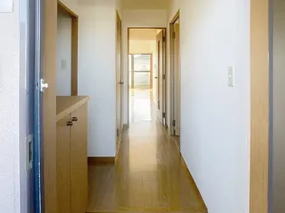 アルバNA【2階】の玄関