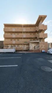 フォーシーズン【3階】の外観