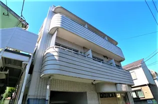 メゾン・ド・ラポール【3階】の外観