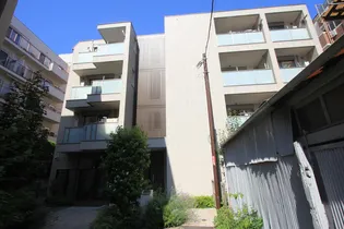 イーストテラス【2階】の外観