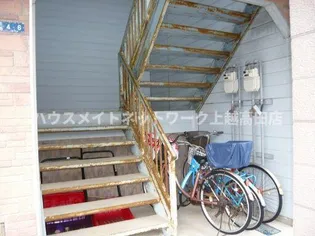 シャレー加賀【2階】の地図