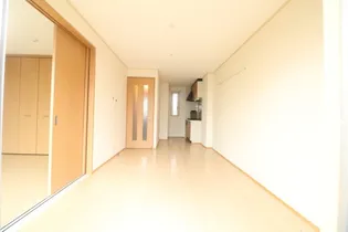 ローズハイム【1階】の居間