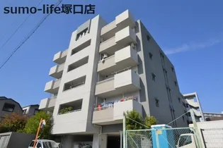 ファミール園田の画像