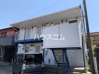 ウェルネス横浜【2階】の外観