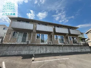 長崎県諫早市栄田町【アパート】の外観