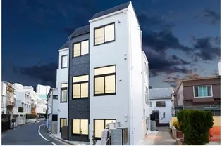 東京都新宿区北新宿2【マンション】の外観