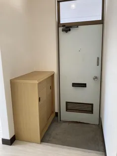 シャトル京【2階】の玄関