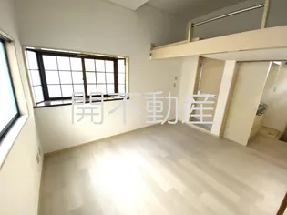 ハイツ大竹【1階】の居間