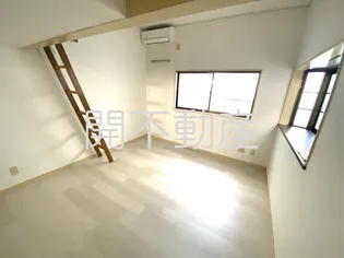 ハイツ大竹【1階】の居間