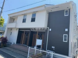 愛媛県四国中央市豊岡町大町【アパート】の外観