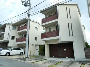 PARK HILLS OYAKE Villa 3【3階】の外観