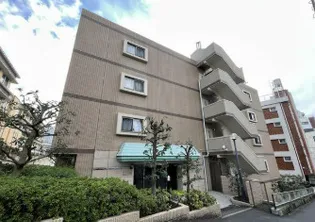 東京都新宿区新宿7【マンション】の外観