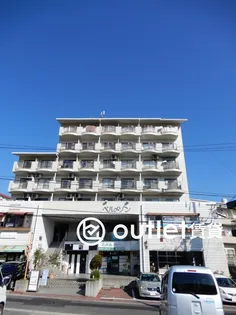 ベルメゾン鳴海【4階】の外観