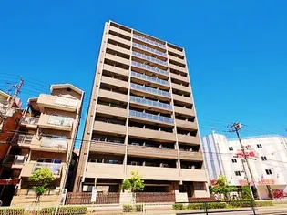 レジュールアッシュOSAKAディフィール【6階】の外観