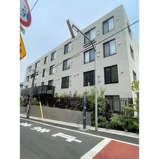 東京都中野区南台4【マンション】の外観