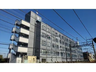 埼玉県坂戸市関間1【マンション】の外観