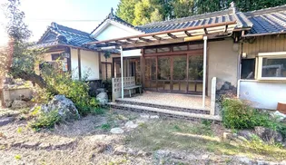 山口県美祢市秋芳町秋吉【一戸建】の外観