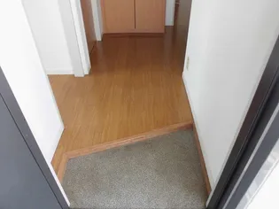 フレグランスK【1階】の玄関