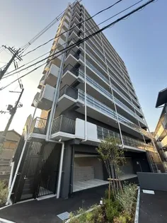 アドバンス大阪ビヤン【8階】の外観