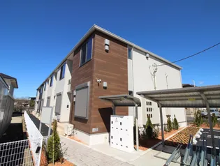 ファミールヒルズ【2階】の外観