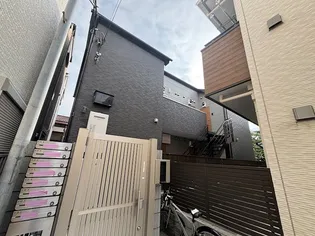 アルティザン新丸子【1階】の外観