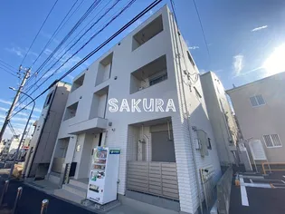 mon cheri【2階】の外観