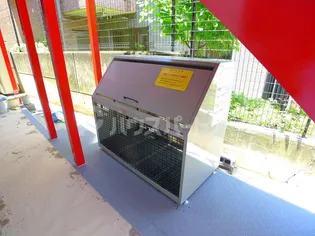 カレッジコート【1階】の地図