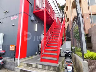 カレッジコート【1階】の地図