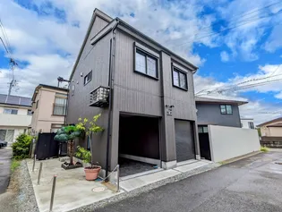 ガレージ国見Baseの外観