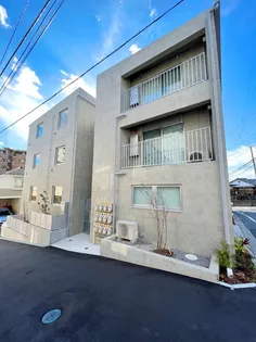 ブル-テラス新都心【3階】の外観