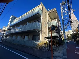 レオネクスト南新宿【1階】の外観