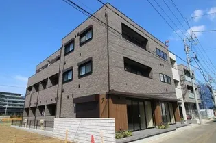 スリーアイランド【3階】の外観