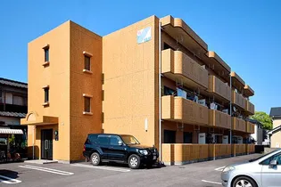 クレジュールアイズミの画像