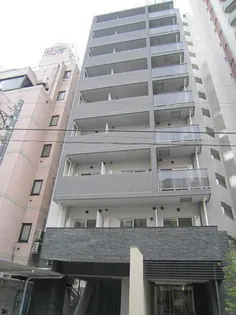 東京都新宿区新宿1【マンション】の外観