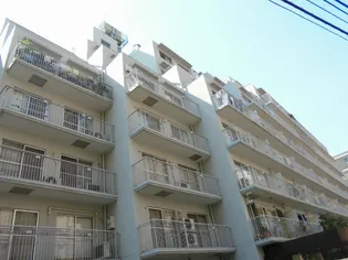 東京都新宿区西新宿4【マンション】の外観