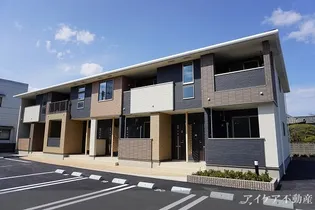 徳島県吉野川市鴨島町牛島【アパート】の外観