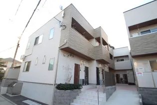 ロイヤルヴィラ向洋の画像