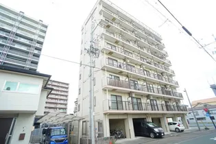 アベニュー山下【2階】の外観