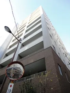 東京都千代田区神田小川町3【マンション】の外観