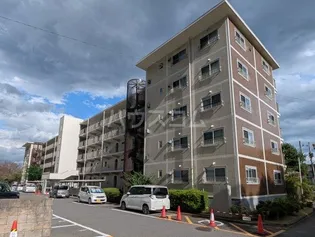 稲毛ファミールハイツ6号棟【1階】の外観