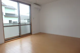 メゾン・ドゥ・アン【1階】の居間